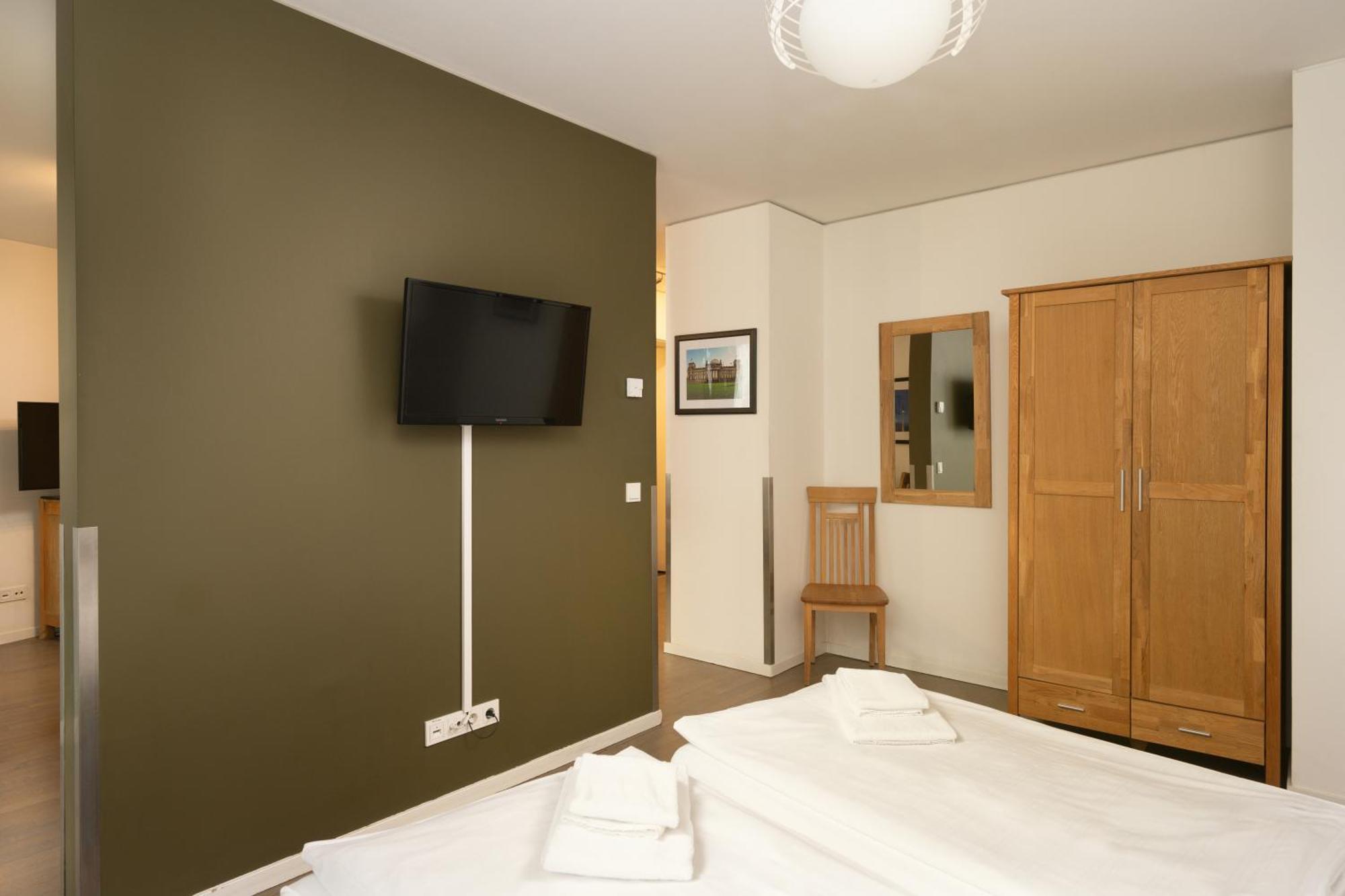 Holiday At Alexanderplatz Apartments Berlin Luaran gambar