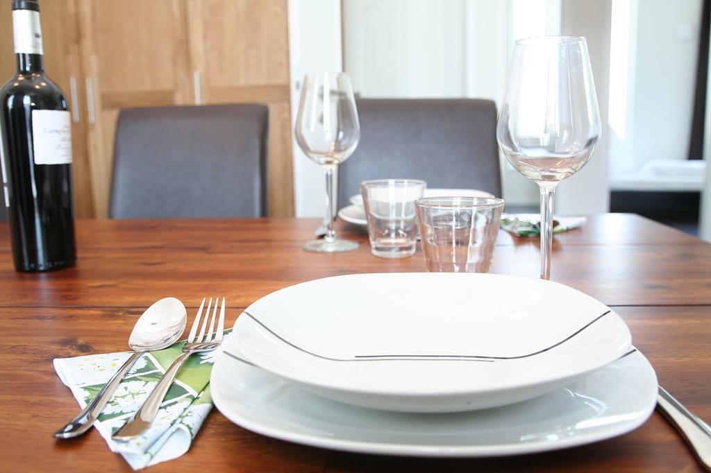 Holiday At Alexanderplatz Apartments Berlin Luaran gambar